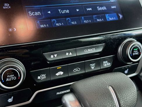 Used 2022 Honda CR-V EX image 16