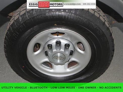 Used 2018 Chevrolet Express 3500 w/ Power Convenience Package image 9