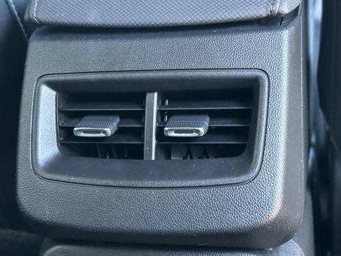 Used 2024 Chevrolet Equinox EV LT FWD image 38