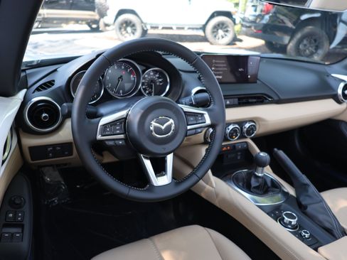 New 2026 MAZDA MX-5 Miata Grand Touring RWD image 18