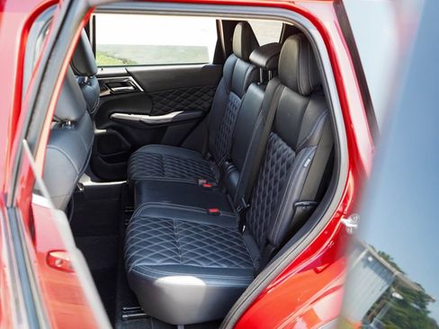 Used 2022 Mitsubishi Outlander SEL FWD image 9