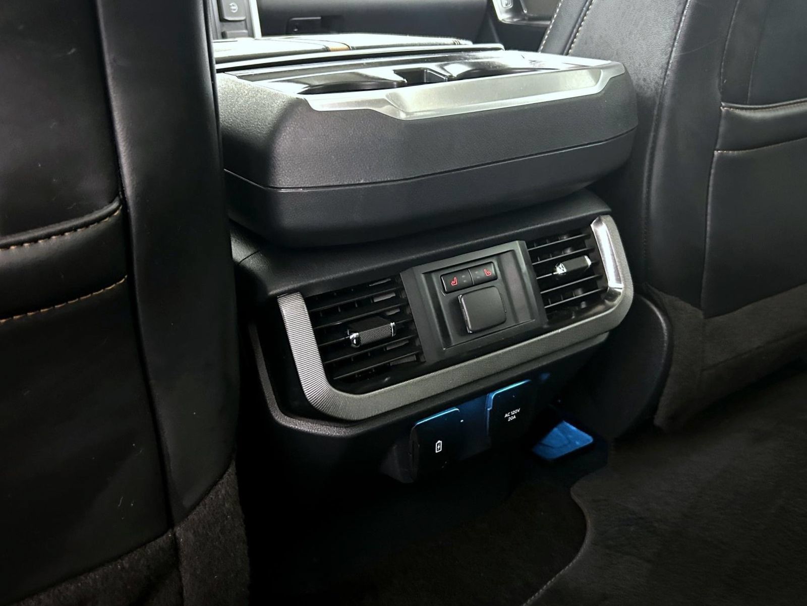 Used 2022 Ford F150 Platinum w/ Equipment Group 701A High AWD/4WD image 22