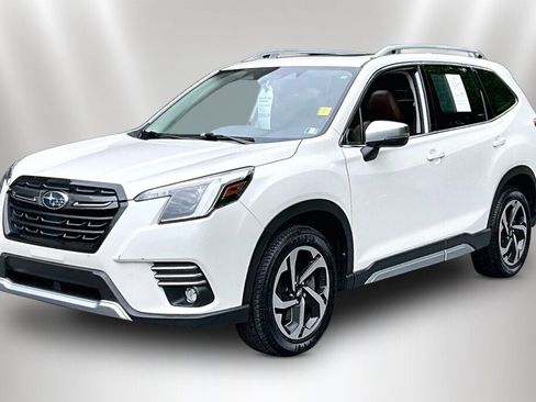 Certified 2023 Subaru Forester Touring AWD/4WD image 3