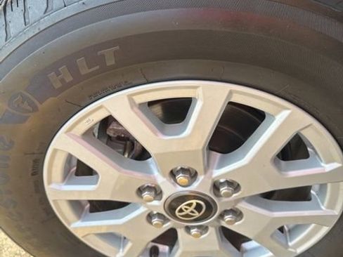 Used 2024 Toyota Tacoma SR5 RWD image 19