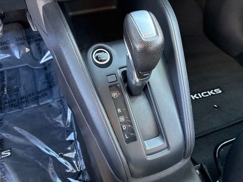 Used 2024 Nissan Kicks S image 32