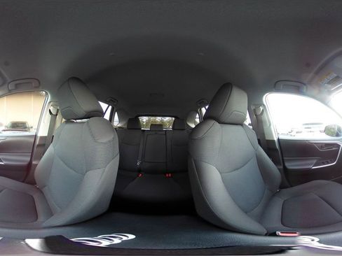 Used 2025 Toyota RAV4 LE image 42