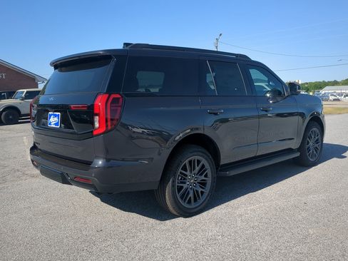 New 2026 Ford Expedition Platinum AWD/4WD image 3