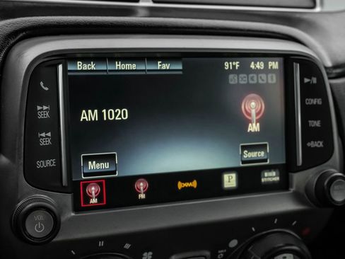 Used 2014 Chevrolet Camaro SS image 28