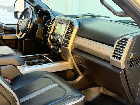Used 2019 Ford F250 Platinum image 17