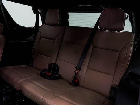 Used 2023 Chevrolet Tahoe Premier AWD/4WD image 20