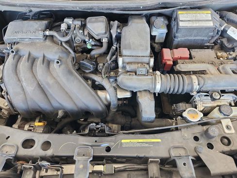 Used 2015 Nissan Versa SV w/ SV Tech Package image 20