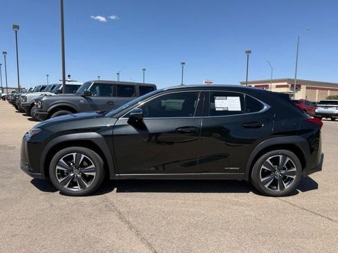 Used 2021 Lexus UX 250h w/ Accessory Package (Z1) AWD/4WD image 10
