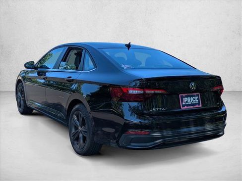 Used 2023 Volkswagen Jetta SE w/ Panoramic Sunroof Package FWD image 8