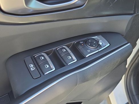 New 2026 Kia Sorento LX FWD image 21