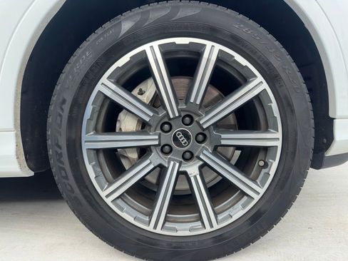 Used 2023 Audi Q7 2.0T Premium Plus w/ Premium Plus Package image 2