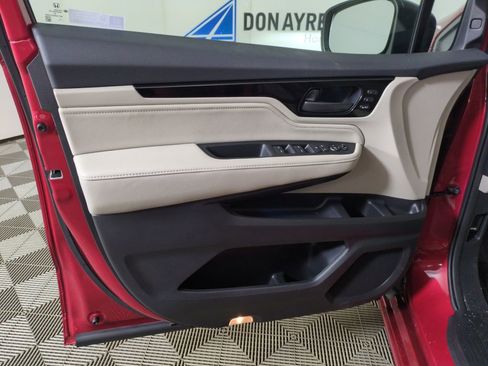 New 2026 Honda Odyssey Touring image 10