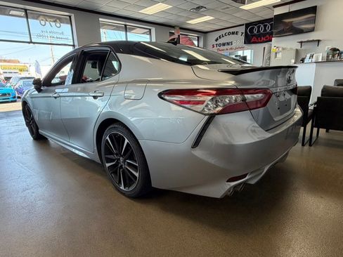 Used 2019 Toyota Camry XSE w/ Navigation Package image 8