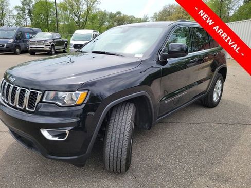 Used 2021 Jeep Grand Cherokee Laredo AWD/4WD image 7