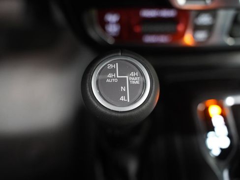 Used 2024 Jeep Gladiator Rubicon image 23