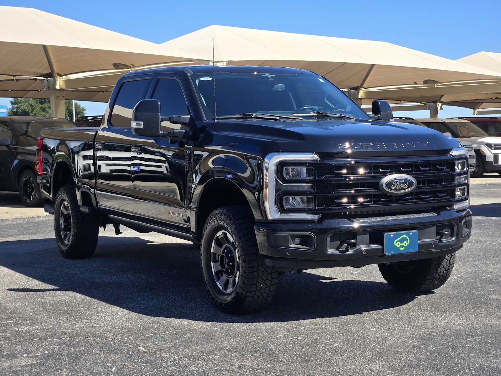 Used 2023 Ford F250 Lariat w/ Lariat Ultimate Package AWD/4WD image 3
