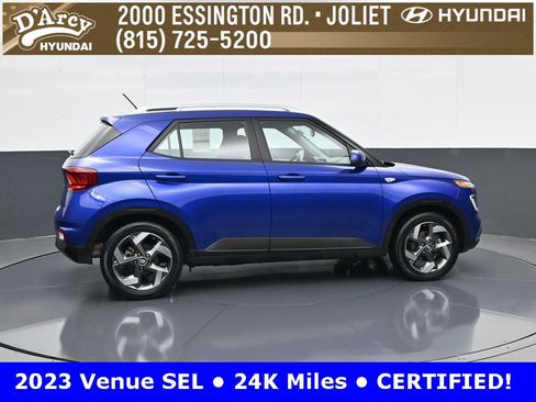 Certified 2023 Hyundai Venue SEL image 4