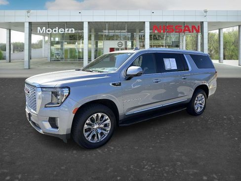 Used 2024 GMC Yukon XL Denali AWD/4WD image 1
