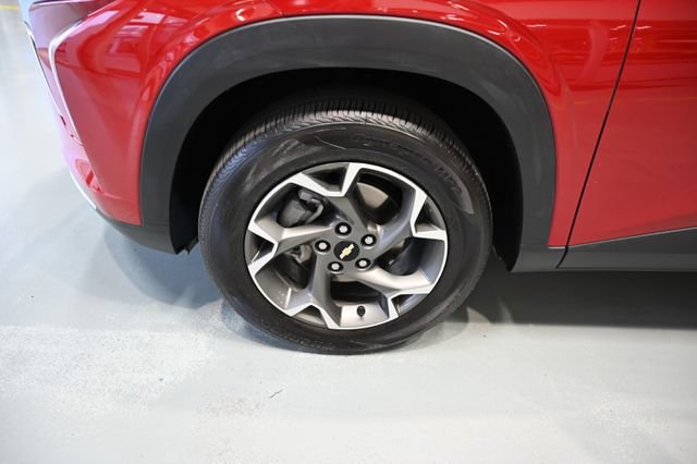 Used 2026 Chevrolet Trax LT FWD image 30