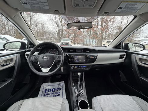 Used 2014 Toyota Corolla LE image 15