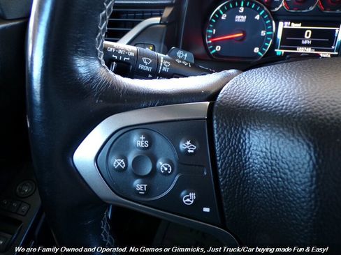 Used 2018 Chevrolet Suburban LT image 50