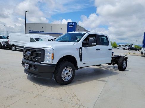New 2025 Ford F350 XL image 4