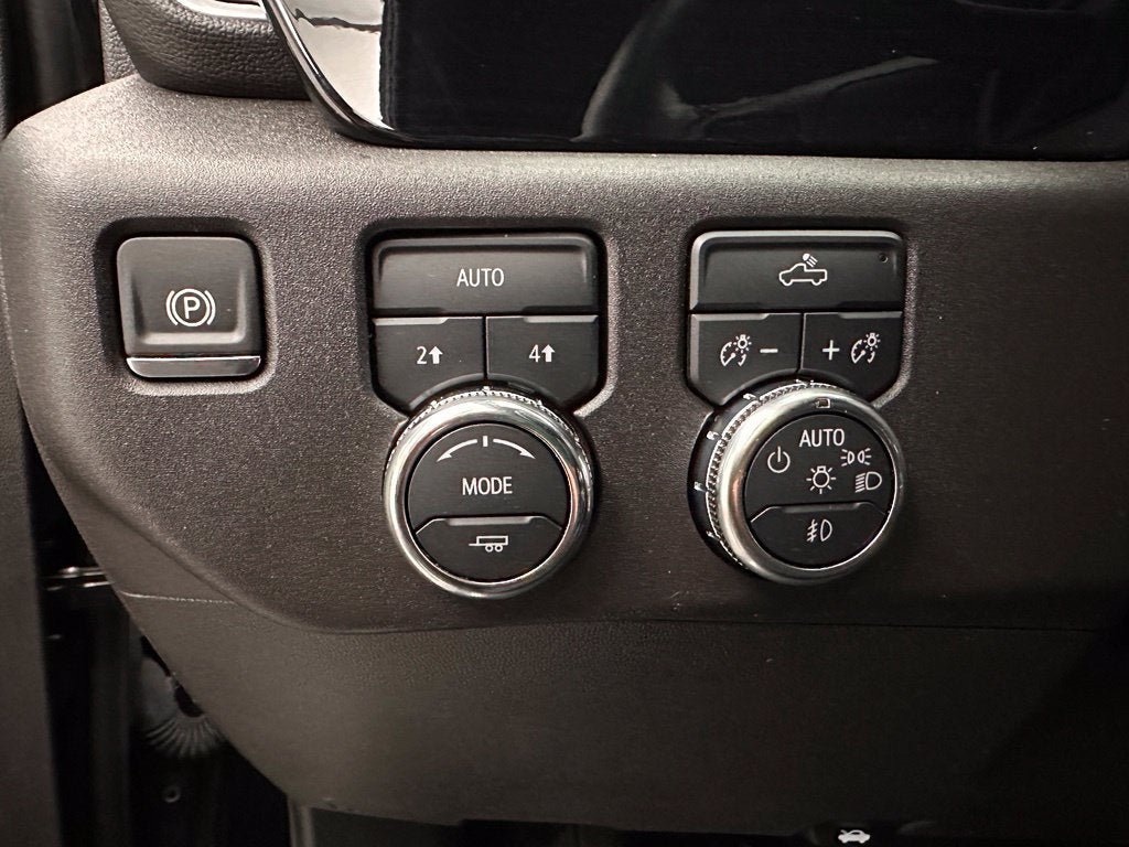 Used 2024 GMC Sierra 1500 Elevation AWD/4WD image 9