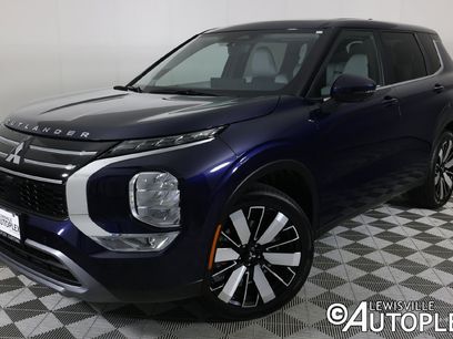 Used 2025 Mitsubishi Outlander SE