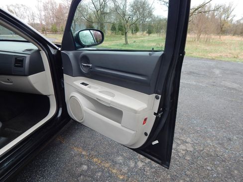 Used 2007 Dodge Magnum SXT image 15