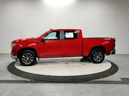 Used 2024 Chevrolet Silverado 1500 LT AWD/4WD image 5