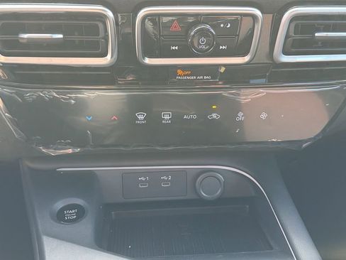 New 2026 Nissan Sentra SR w/ Floor Mat Package FWD image 26
