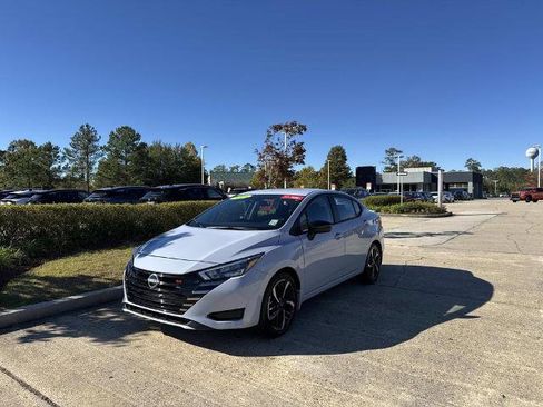 Certified 2025 Nissan Versa SR w/ Trunk Package image 1