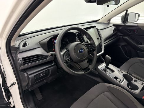 Used 2025 Subaru Crosstrek 2.5i Premium AWD/4WD image 4