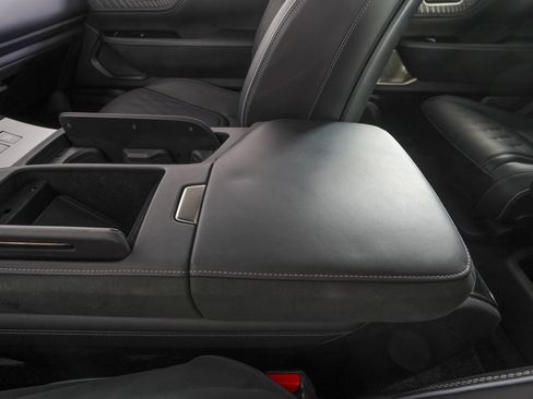 Used 2025 INFINITI QX80 Autograph w/ Autograph Exterior Package image 31