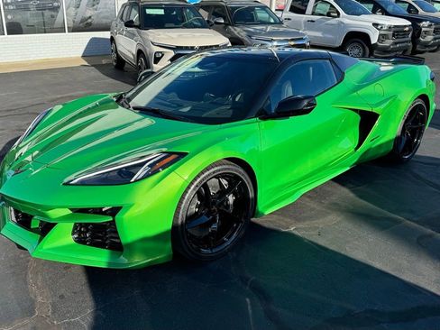 New 2026 Chevrolet Corvette E-Ray image 2