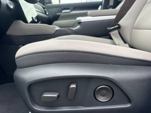New 2026 GMC Terrain Elevation w/ Elevation Premium Package AWD/4WD image 14