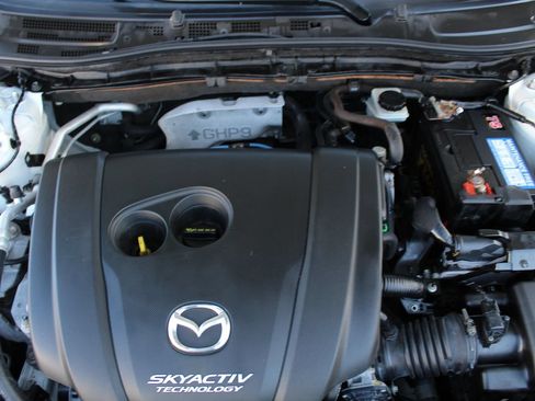 Used 2014 MAZDA MAZDA3 s Grand Touring w/ Technology Package FWD image 34