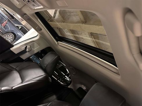 Used 2022 Lexus ES 350 w/ Premium Package image 14