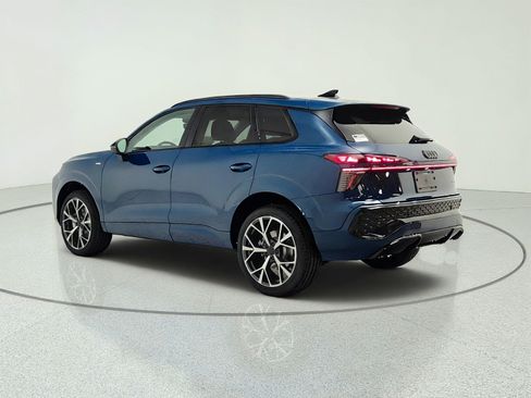 New 2026 Audi Q3 quattro 2.0T AWD/4WD image 7