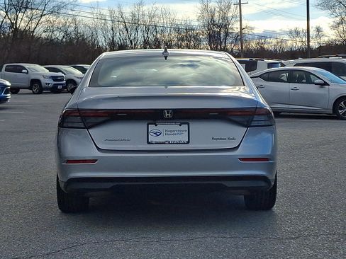 Used 2023 Honda Accord EX image 5