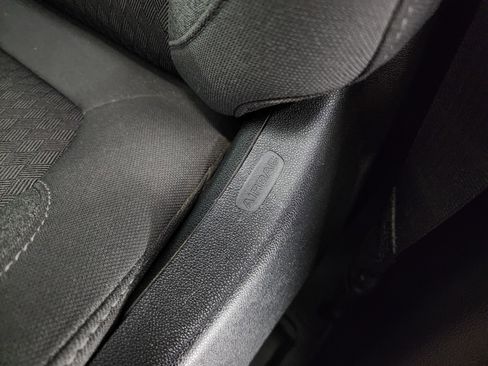 Used 2023 Chevrolet Silverado 2500 LT w/ Convenience Package image 38