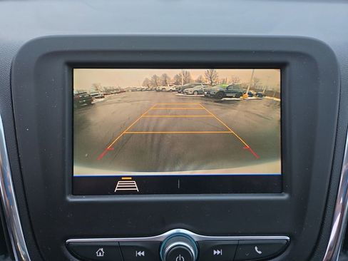 Used 2020 Chevrolet Equinox LT image 22