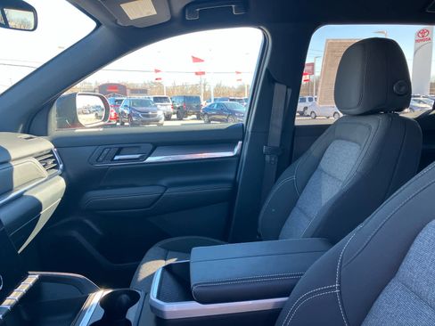 Used 2026 GMC Terrain Elevation w/ LPO, Floor Liner Package image 10