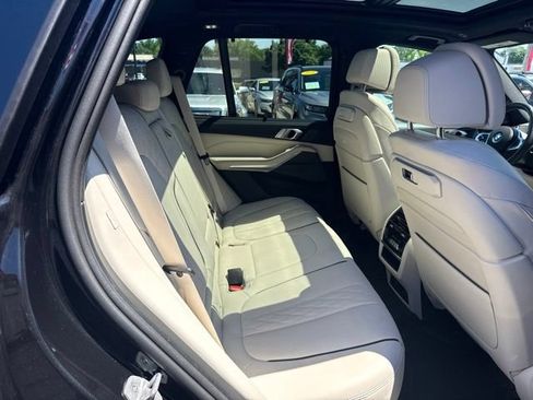 Used 2024 BMW X5 M60i AWD/4WD image 21
