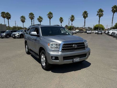 Used 2012 Toyota Sequoia SR5 AWD/4WD image 3