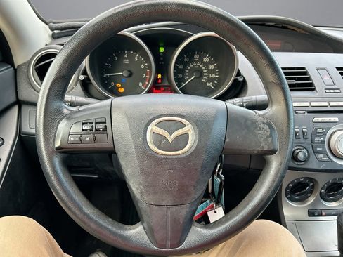 Used 2011 MAZDA MAZDA3 i Sport FWD image 14